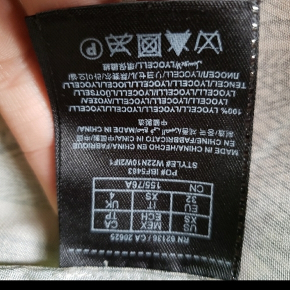 Cream and Silver Guess Cardigan - Picture 5 of 5